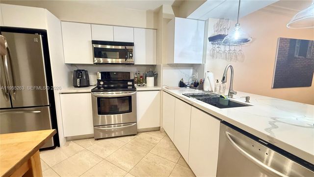 5757 Collins Ave 501, Miami Beach, FL 33140