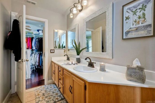 3278 San Tomas, Oceanside, CA 92056