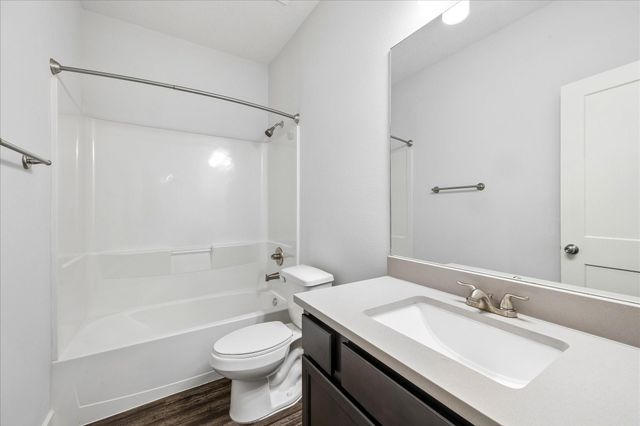 260 Shoreview Drive, Conroe, TX 77303