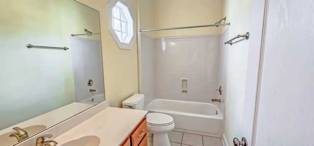 9769 WOODLAND SPRUCE DR, Cordova, TN 38018