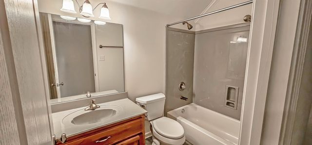 9769 WOODLAND SPRUCE DR, Cordova, TN 38018