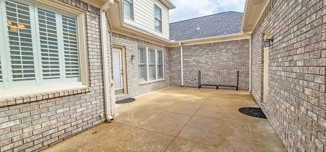 9769 WOODLAND SPRUCE DR, Cordova, TN 38018