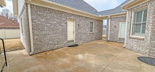 9769 WOODLAND SPRUCE DR, Cordova, TN 38018