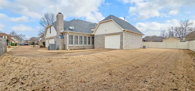 9769 WOODLAND SPRUCE DR, Cordova, TN 38018