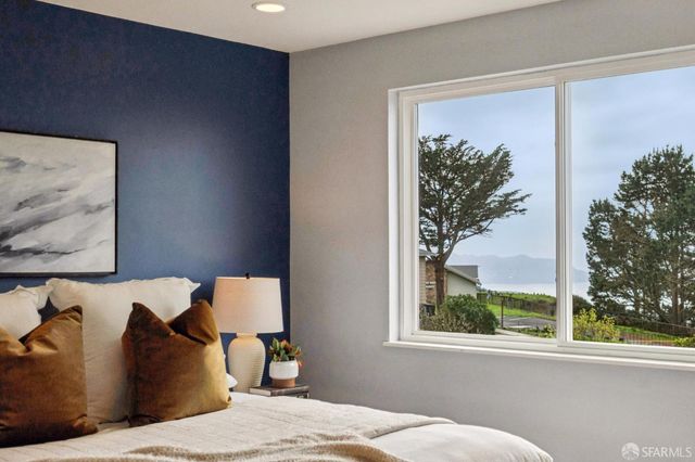 370 Horizon Way, Pacifica, CA 94044