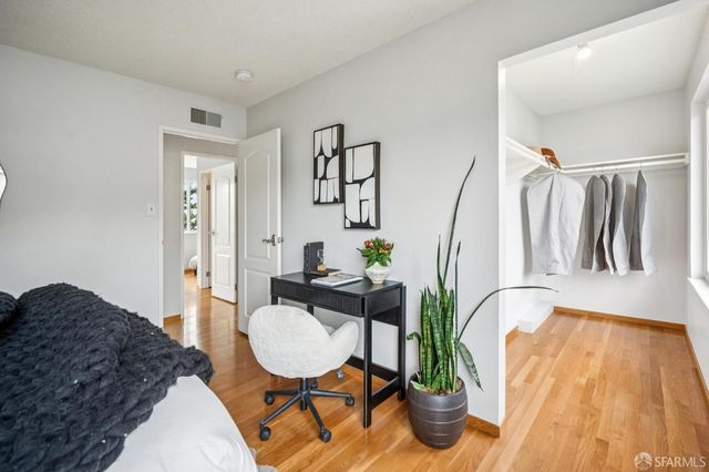 370 Horizon Way, Pacifica, CA 94044