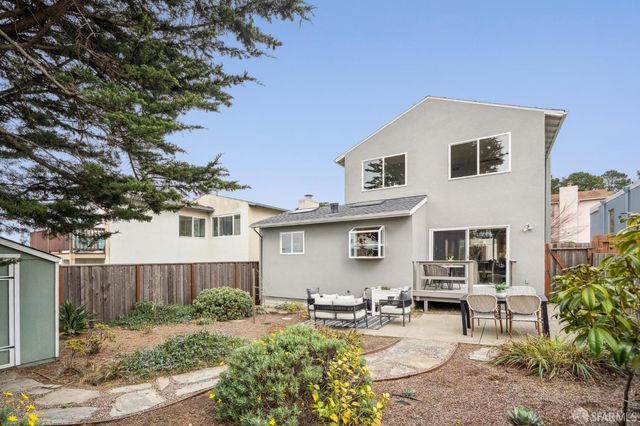 370 Horizon Way, Pacifica, CA 94044