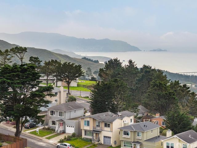 370 Horizon Way, Pacifica, CA 94044