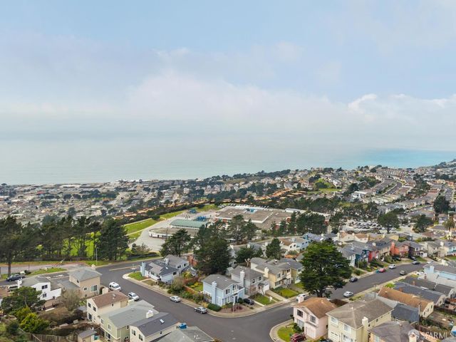 370 Horizon Way, Pacifica, CA 94044