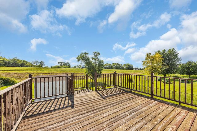 3607 SW Field Stone Place, Cedar Rapids, IA 52404