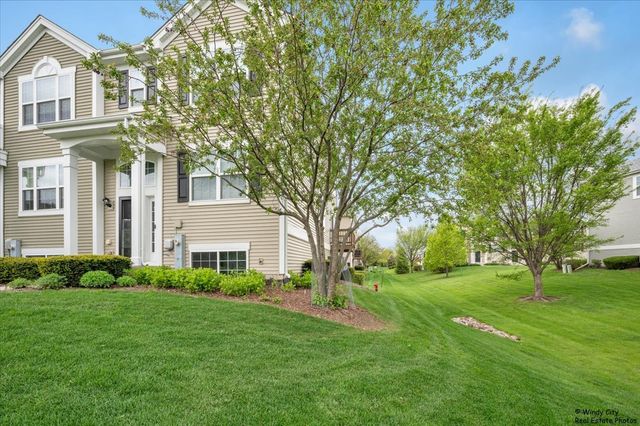1670 Ruby Drive, Pingree Grove, IL 60140