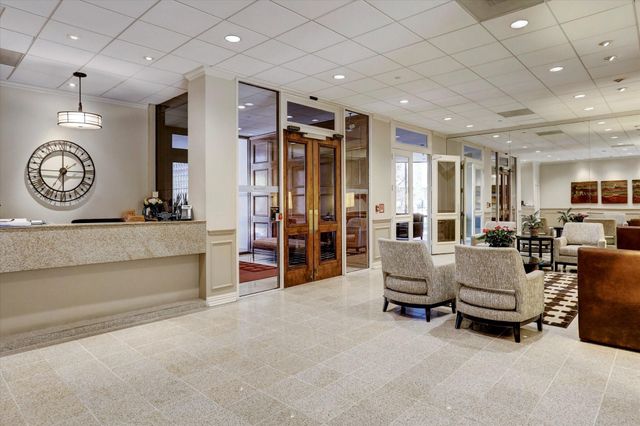 1111 Bering Drive 805, Houston, TX 77057