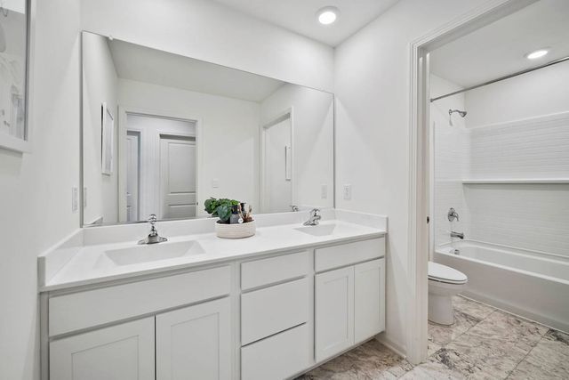 127 Cornerstone Crossing, Hampshire, IL 60140