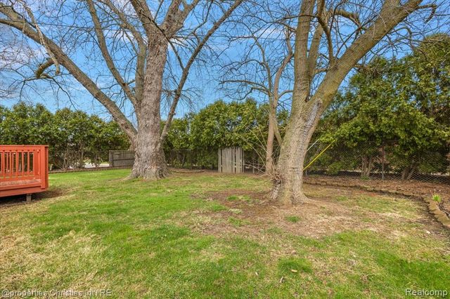 22801 Garfield Street, Saint Clair Shores, MI 48082
