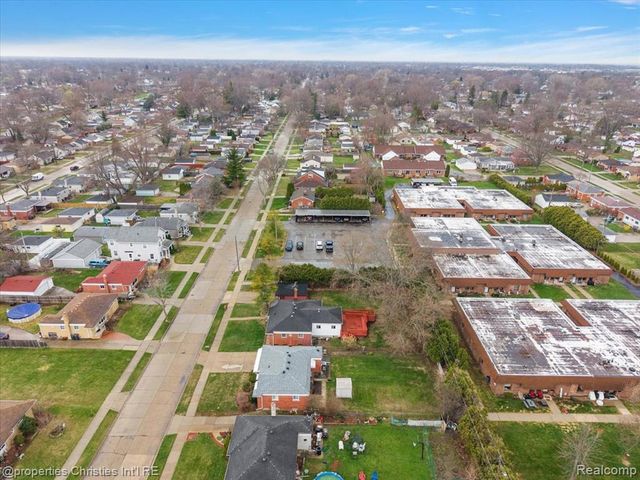 22801 Garfield Street, Saint Clair Shores, MI 48082