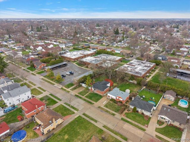 22801 Garfield Street, Saint Clair Shores, MI 48082
