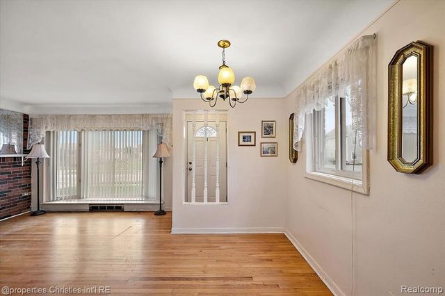 22801 Garfield Street, Saint Clair Shores, MI 48082