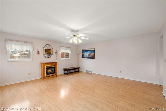 22801 Garfield Street, Saint Clair Shores, MI 48082