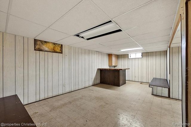22801 Garfield Street, Saint Clair Shores, MI 48082