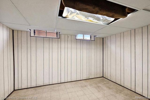 22801 Garfield Street, Saint Clair Shores, MI 48082