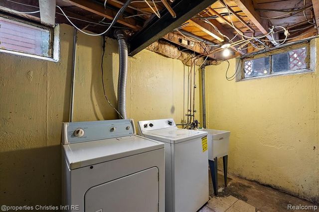 22801 Garfield Street, Saint Clair Shores, MI 48082