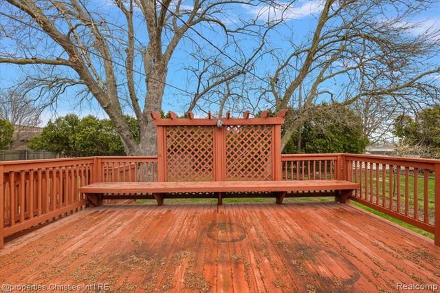 22801 Garfield Street, Saint Clair Shores, MI 48082