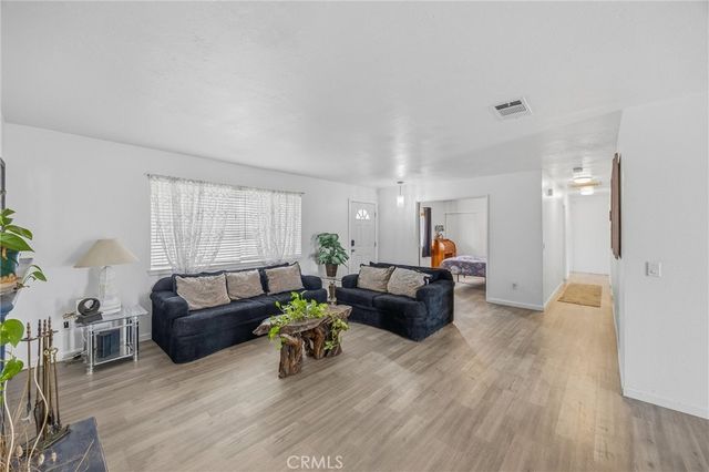 13422 Nicola, Apple Valley, CA 92308