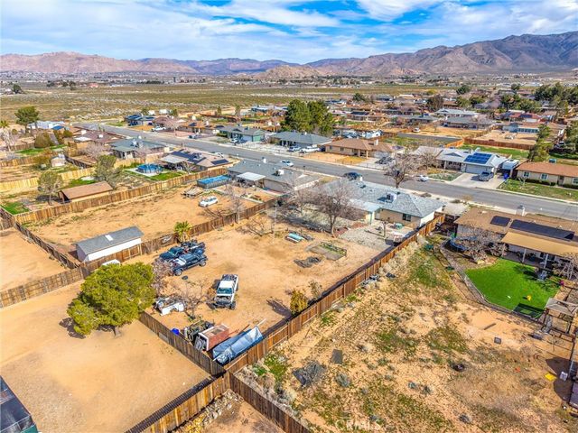 13422 Nicola, Apple Valley, CA 92308