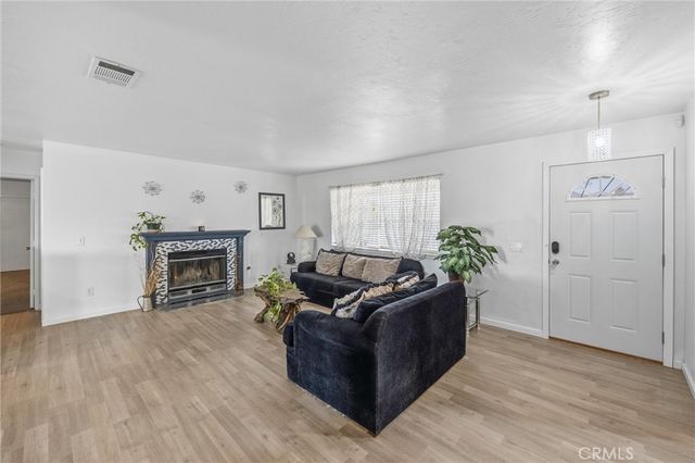 13422 Nicola, Apple Valley, CA 92308