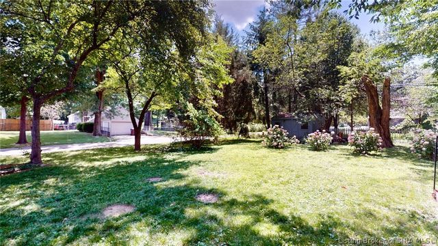 2800 Hollywood Boulevard, Clarksville, IN 47129