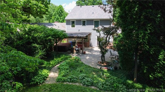 2800 Hollywood Boulevard, Clarksville, IN 47129