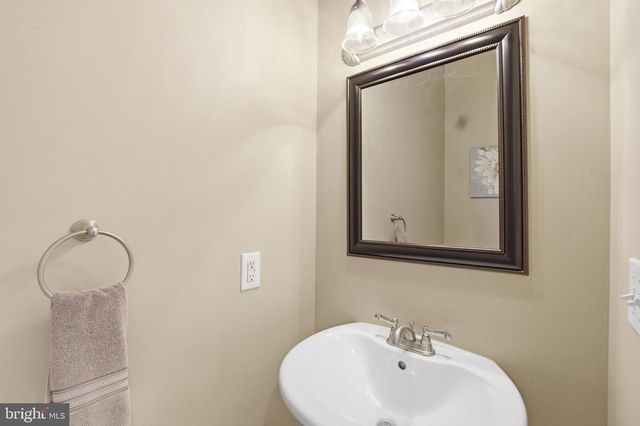 21111 GREENBRIER RD, Boonsboro, MD 21713