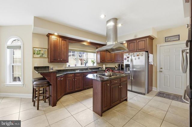 21111 GREENBRIER RD, Boonsboro, MD 21713