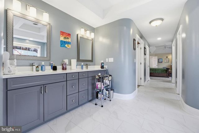 21111 GREENBRIER RD, Boonsboro, MD 21713