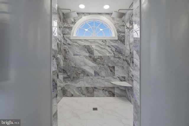 21111 GREENBRIER RD, Boonsboro, MD 21713