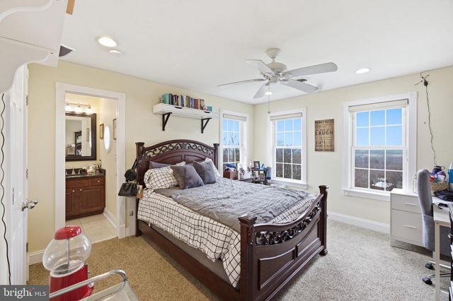 21111 GREENBRIER RD, Boonsboro, MD 21713