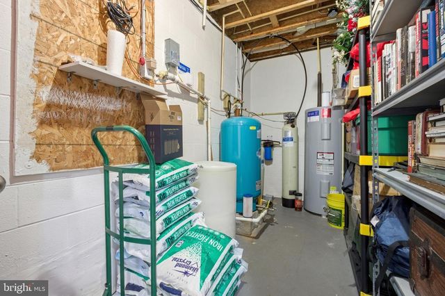 21111 GREENBRIER RD, Boonsboro, MD 21713