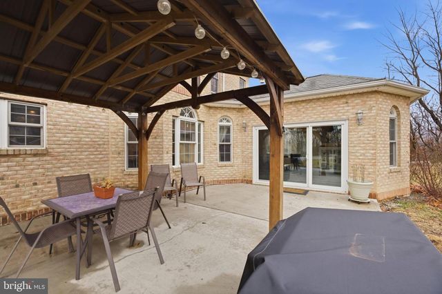 21111 GREENBRIER RD, Boonsboro, MD 21713