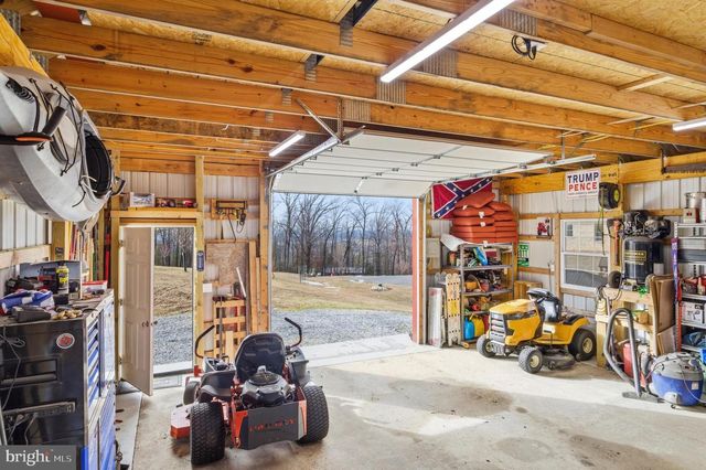 21111 GREENBRIER RD, Boonsboro, MD 21713