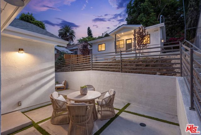 424 N Avenue 54, Los Angeles, CA 90042