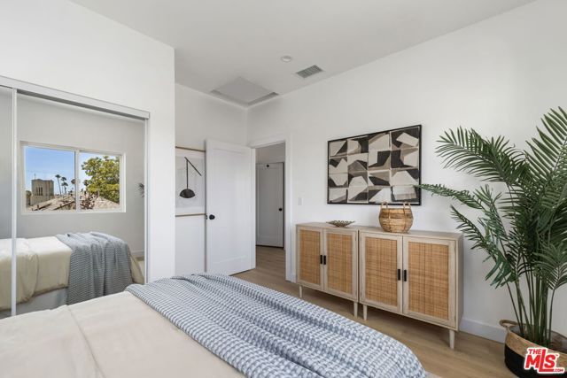424 N Avenue 54, Los Angeles, CA 90042