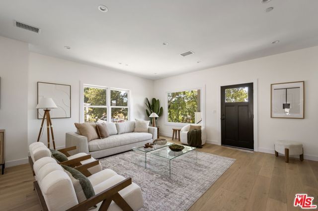 424 N Avenue 54, Los Angeles, CA 90042
