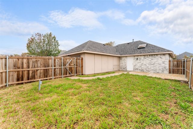 1042 Kim Lane, Mesquite, TX 75149