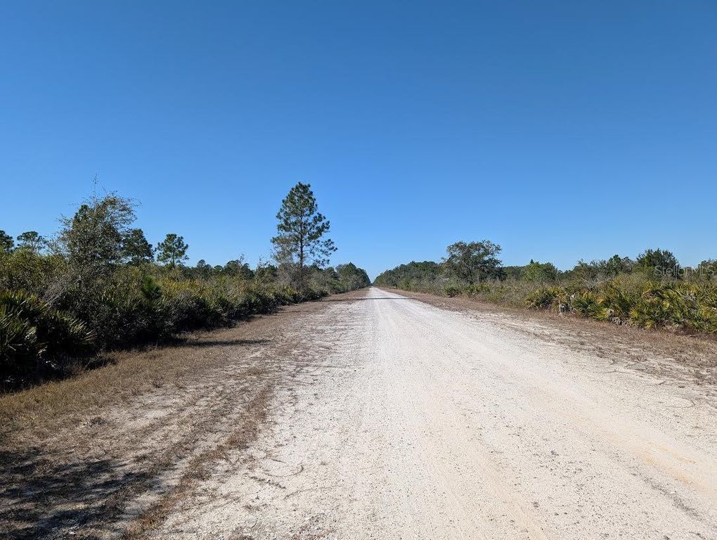 Image 3 of property listing at 503 ALBA DRIVE, Indian Lake Estates, FL 33855