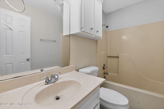 147 Sunnycrest Drive, Ridgeland, MS 39157