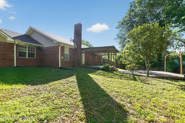 147 Sunnycrest Drive, Ridgeland, MS 39157