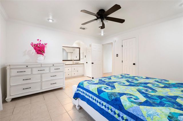 2506 Bisontine Street, Friendswood, TX 77546
