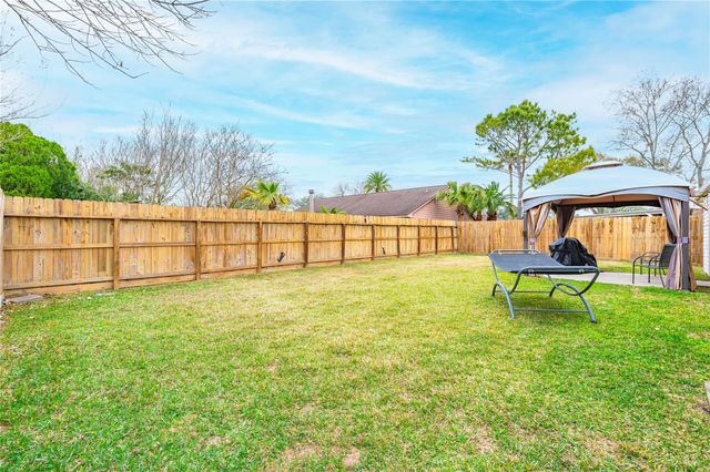 2506 Bisontine Street, Friendswood, TX 77546