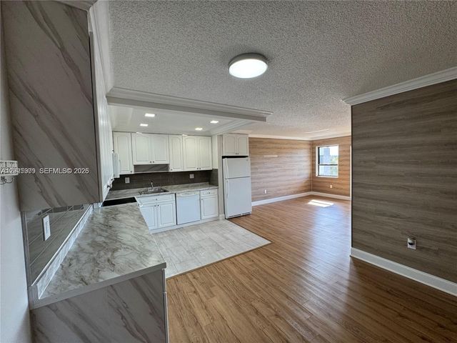 1121 SW 122nd Avenue 4122, Miami, FL 33184