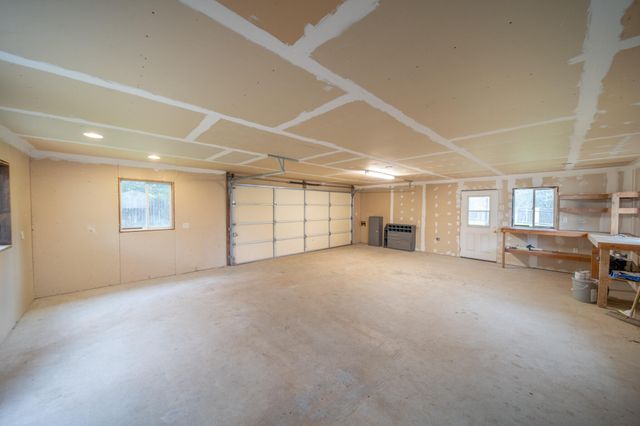 1271 Mistletoe Lane, Redding, CA 96002